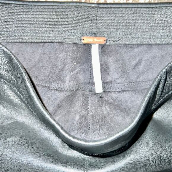 Free People Women's Faux Leather Vegan Dress Pants Size 25 - Picture 8 of 10